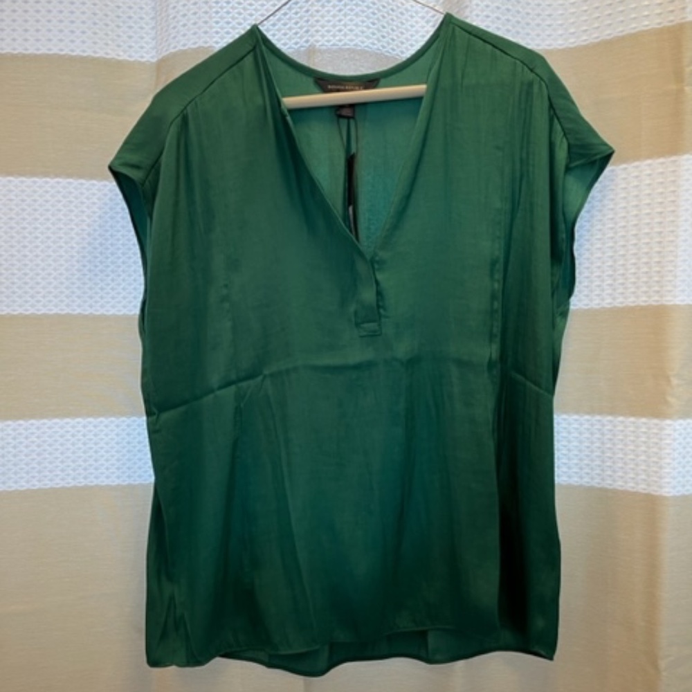 Banana Republic BLOUSE Size M - NWT
